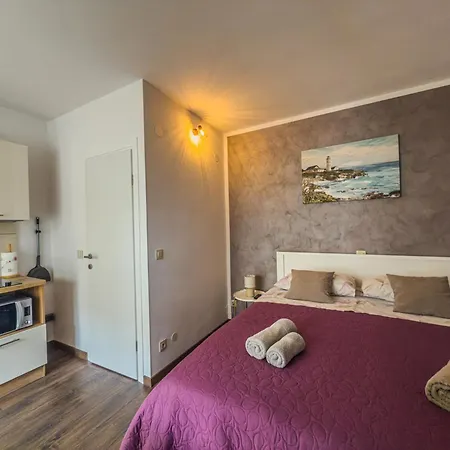 Tin Apartment